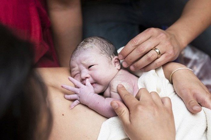 Sinh thường sau sinh mổ: Những lợi ích và nguy cơ đi kèm