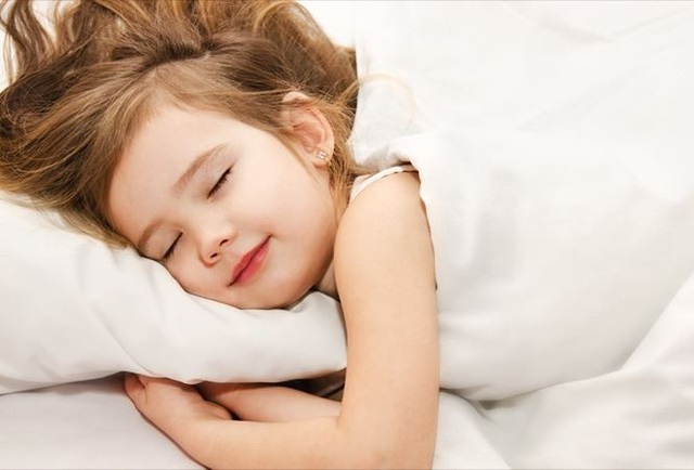 Truy tìm nguyên nhân khiến trẻ nghiến răng khi ngủ