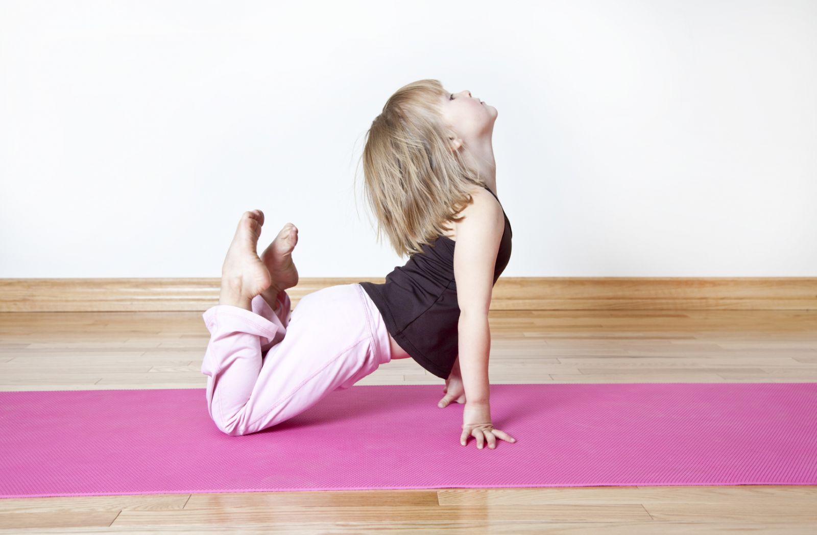 Yoga cho trẻ em và những lợi ích tuyệt vời mà bố mẹ nên biết