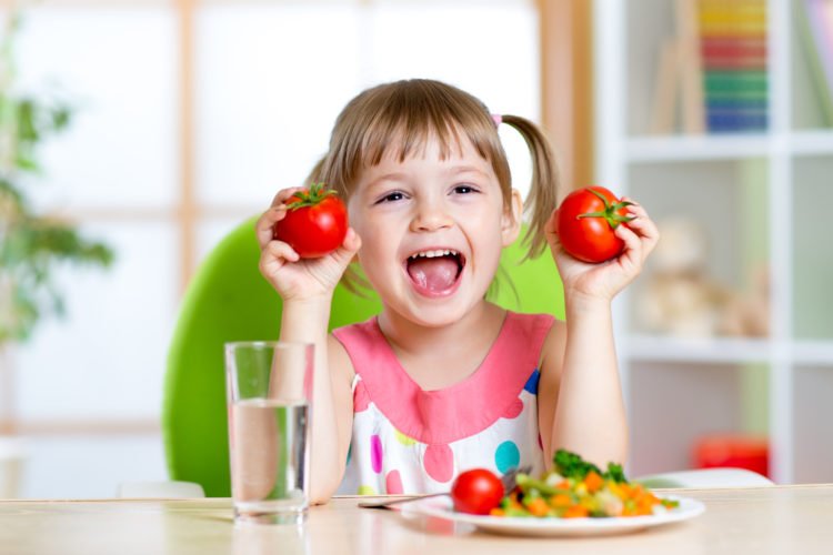 Cà chua - Thực phẩm tốt cho mắt, tăng cường thị lực 