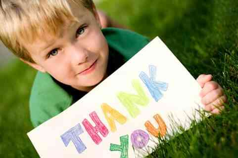 Cha mẹ đừng quên dạy con nói lời cảm ơn và xin lỗi một cách chân thành