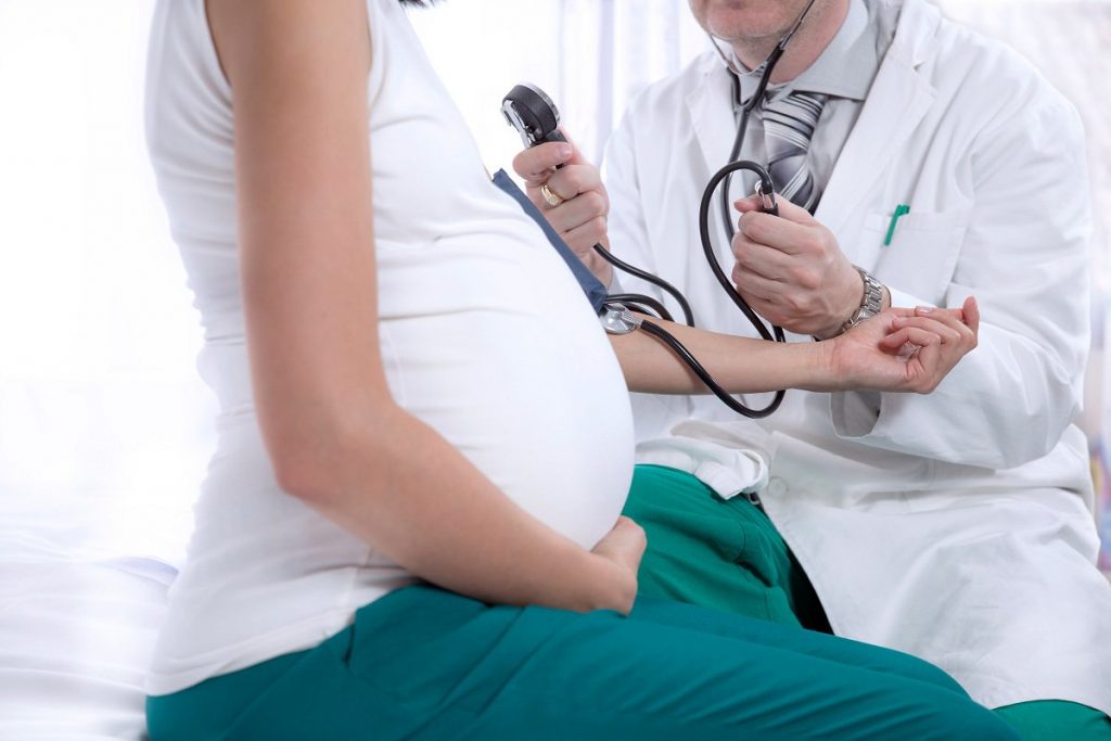 Cách điều trị tiền sản giật hiệu quả: Khám thai định kỳ