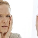 4 thói quen vào buổi sáng tưởng chừng tốt nhưng lại làm làn da lão hóa nhanh chóng