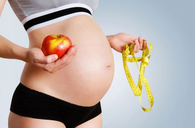 Tại sao bà bầu thừa cân nhưng thai nhi vẫn thiếu chất?