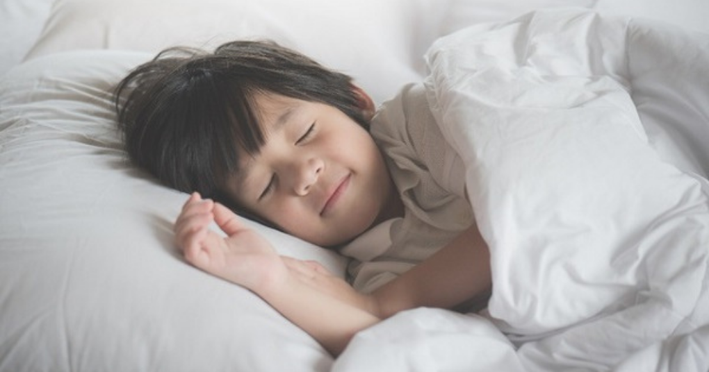 Trẻ 5 tuổi khó ngủ và một số nguyên nhân phổ biến mà bố mẹ cần lưu ý