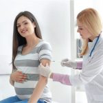 Những mũi tiêm phòng vắc-xin cho mẹ bầu trước và trong khi mang thai