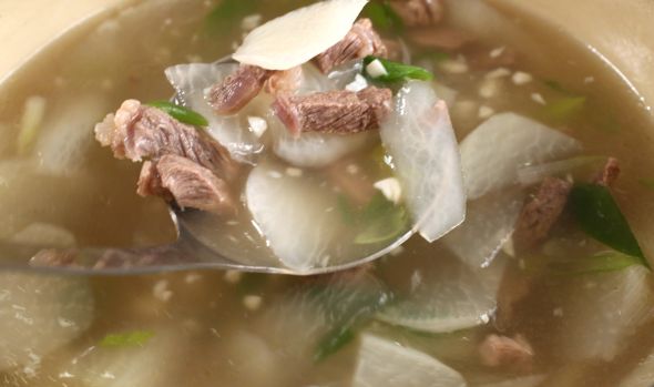 Thanh mát ngày hè với canh thịt bò củ cải: Dễ nấu, ngon cơm, bổ dưỡng
