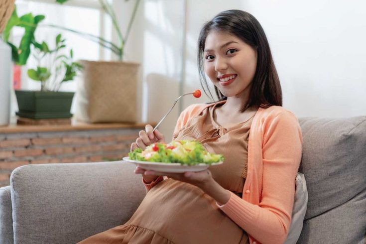 Mẹ bầu ăn gì để da mịn, không sạm nám? 5 nhóm thực phẩm giúp “đẹp từ trong bụng”