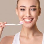 Muốn răng chắc khỏe cả đời, hãy đánh răng đúng số lần mỗi ngày