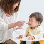 Dinh dưỡng cho bé 12 tháng tuổi: Nguyên tắc vàng cha mẹ cần nhớ