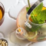 Không cần mỹ phẩm đắt tiền – 8 loại trà giúp dưỡng nhan mỗi ngày