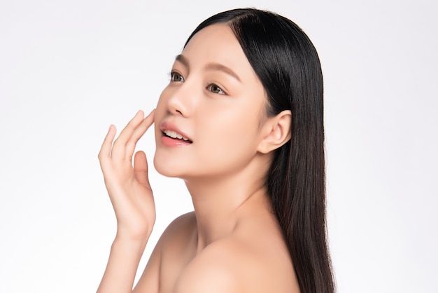 Chuyên gia gợi ý: 5 thói quen tự nhiên giúp “níu kéo” thanh xuân sau tuổi 40
