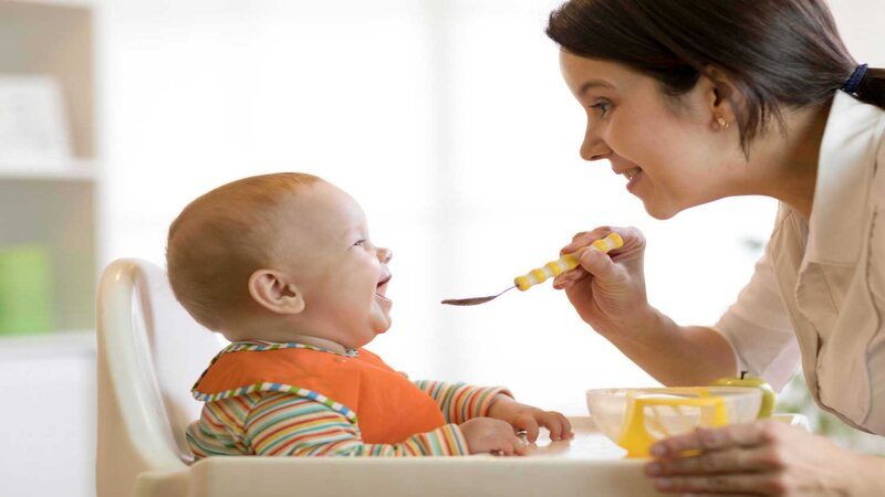 12 tháng đầu đời – Viên gạch nền cho sức khỏe và trí tuệ của trẻ