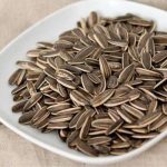 Tóc gãy rụng, khô xơ? 7 loại hạt này là “cứu tinh” bạn cần