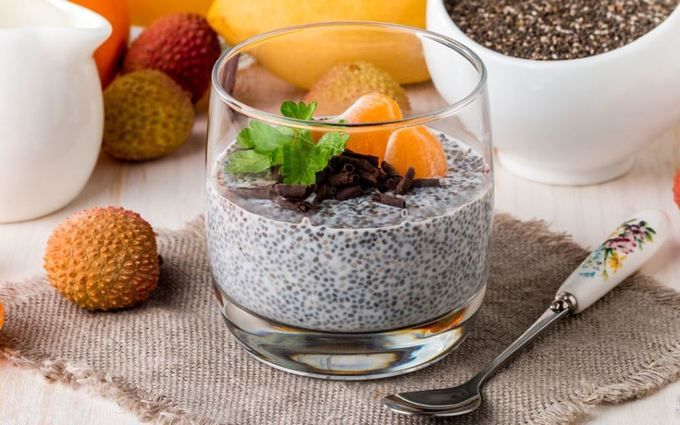 Đừng bỏ qua nước hạt chia nếu bạn muốn giấc ngủ ngon và eo thon