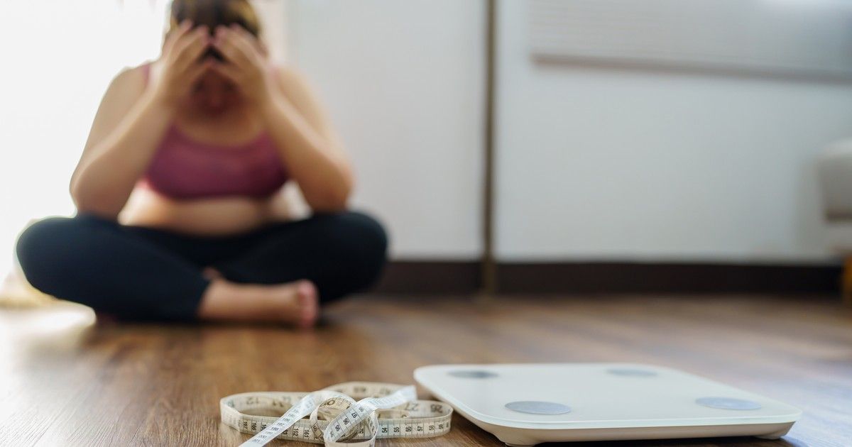 Chế độ ăn siết cân cực đoan: Giảm mỡ chưa thấy, hậu quả đã rõ