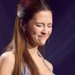Từ sân khấu đến mạng xã hội, Hà Nhi đang “chiếm sóng” mọi nền tảng