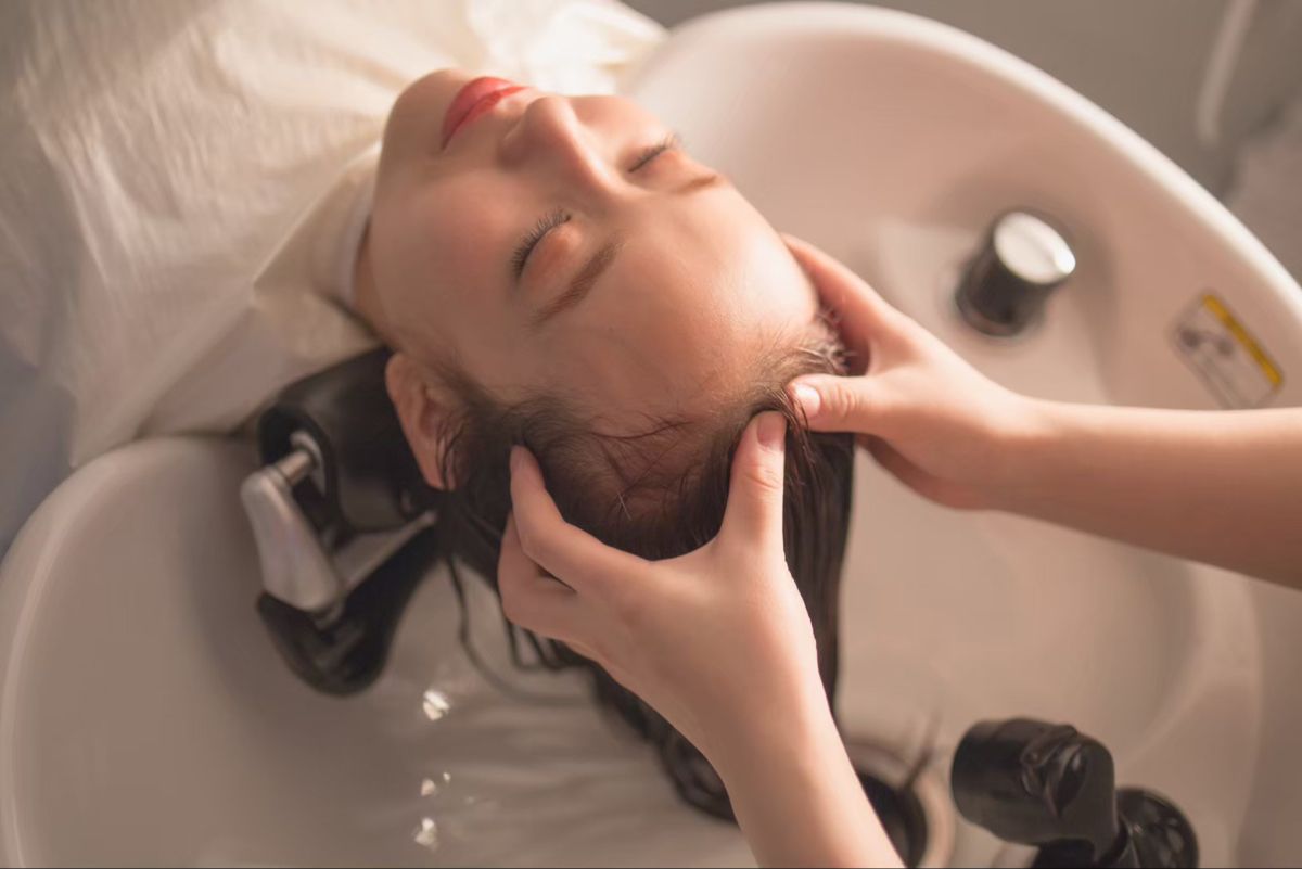 Sai lầm khi gội đầu làm tóc chậm mọc và dễ gãy rụng