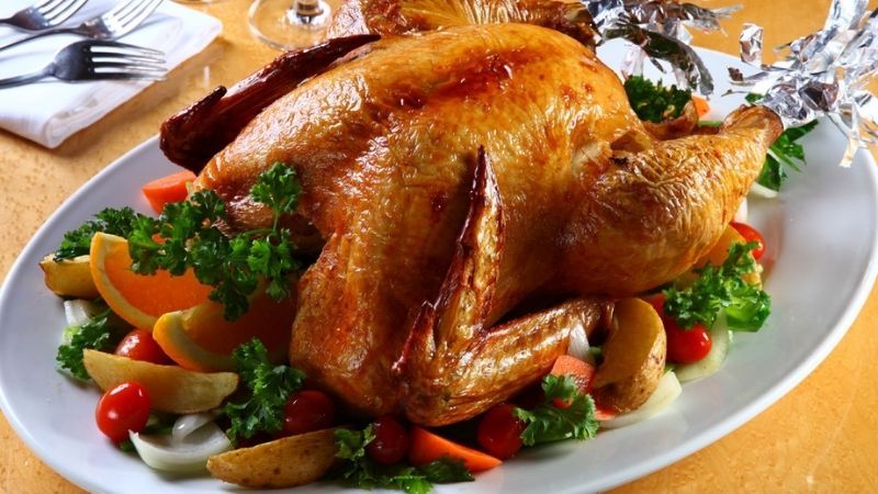 Gà nướng giòn da, mềm thịt – Cách làm siêu dễ ai cũng thành công