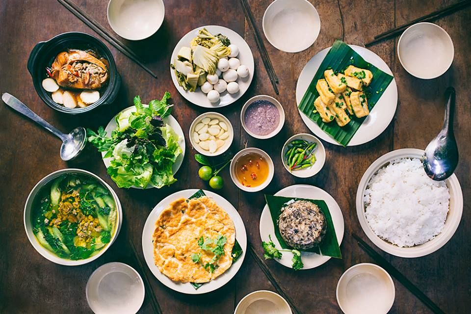 30 phút vào bếp: mâm cơm đủ món, nồi cơm hết veo, ai ăn cũng khen