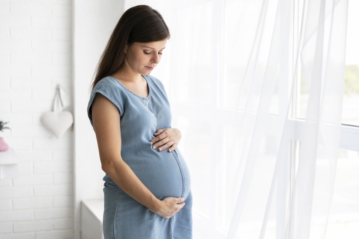 Bí quyết chọn chất liệu quần áo giúp mẹ bầu dễ chịu suốt thai kỳ