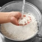Ủ nước vo gạo lên men đúng cách – Da bật tông, tóc óng ả