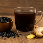 Nước đậu đen gừng – thức uống dân dã giúp cân bằng cơ thể và hỗ trợ giảm cân