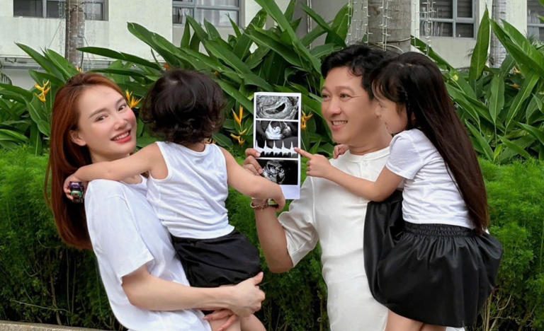 Nhã Phương rộ tin mang thai lần ba, gia đình nhỏ thêm trọn vẹn hạnh phúc