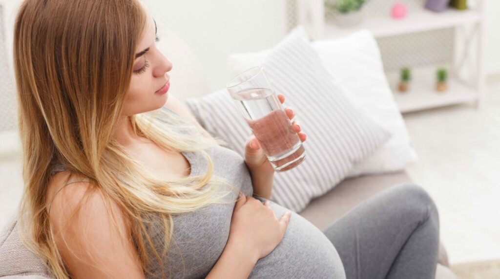 7 loại thực phẩm giúp bà bầu dưỡng da đẹp từ bên trong