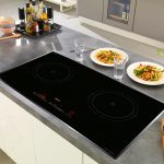 Bí quyết dùng bếp từ tiết kiệm điện, nấu nhanh mà vẫn an toàn