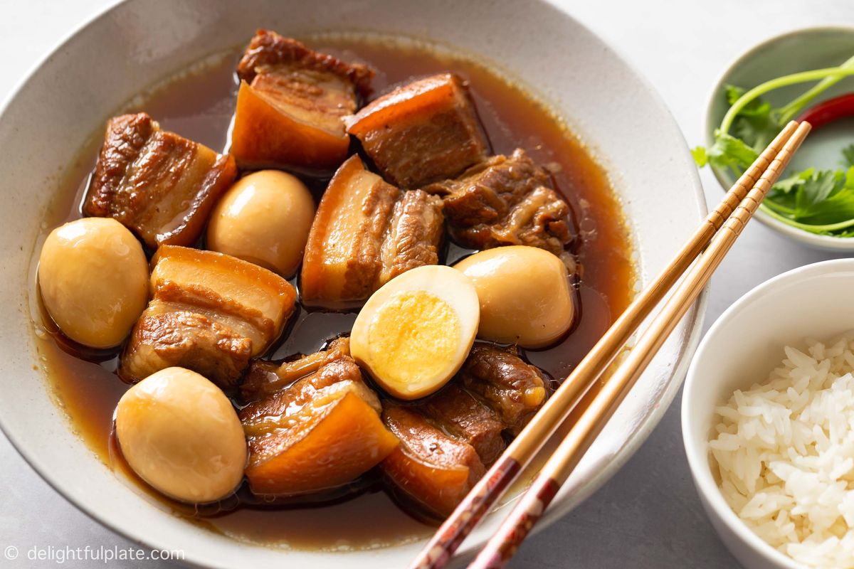 Làm thế nào để kho thịt kho tàu mềm tan mà không tốn quá nhiều thời gian?