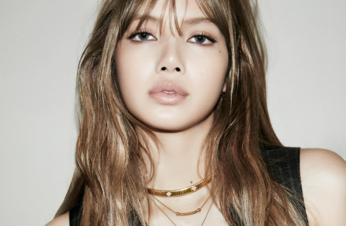 Lisa lập kỷ lục mới: Vogue Korea lần đầu đưa “vũ trụ Lisa” lên bìa cùng BVLGARI