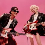 Bruno Mars ca ngợi “APT.” là hiện tượng toàn cầu bùng nổ sánh ngang với bản hit 