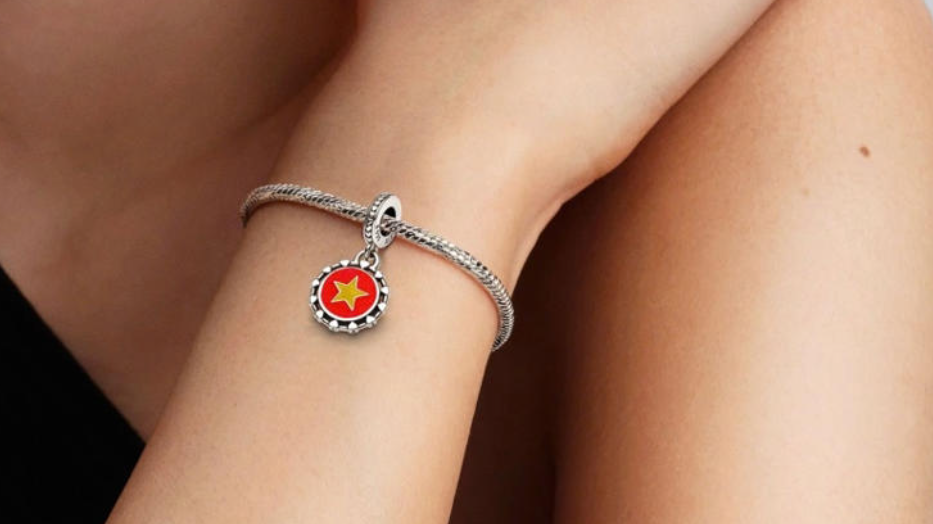 Biểu tượng Việt Nam trong thiết kế mới của Pandora