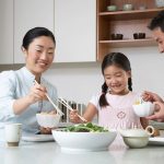 Bữa tối nên ăn thế nào để tốt cho sức khỏe? Chuyên gia dinh dưỡng lên tiếng