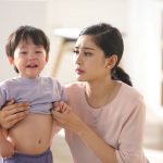 Đòn roi trong giáo dục gia đình: Truyền thống hay sai lầm?