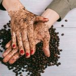 3 công thức tẩy da chết đơn giản cho làn da tươi tắn ngày Xuân