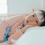 Trẻ đi học sớm, hay ốm vặt: Lợi ích ít phụ huynh ngờ tới