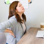 Ngồi quá lâu: “căn bệnh thầm lặng” của dân văn phòng hiện đại