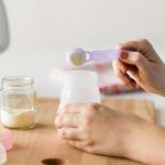 Pha sữa đúng cách: Điều đơn giản nhưng nhiều cha mẹ làm sai